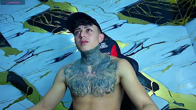 Kevin22 222 online show from March 19, 2025, 11:36 pm