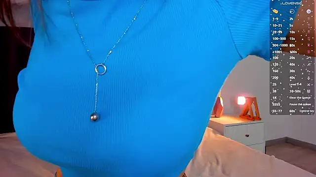 Kelly Cuutie online show from April 15, 2026, 1:56 am