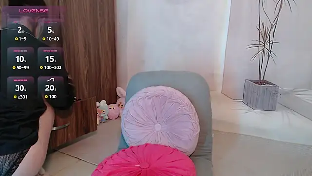 Baby Claraa online show from November 24, 2025, 6:46 am