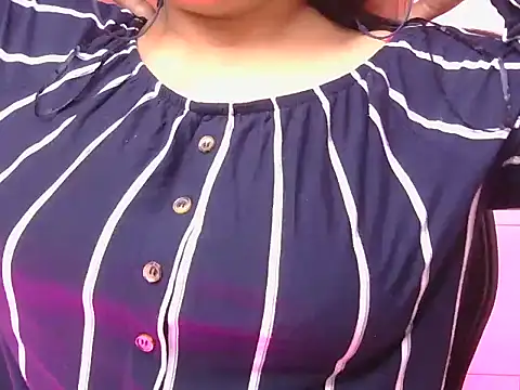 Manpreet cute online show from February 9, 2026, 5:28 pm