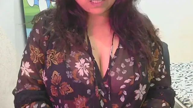 Manpreet cute online show from May 17, 2026, 4:14 pm