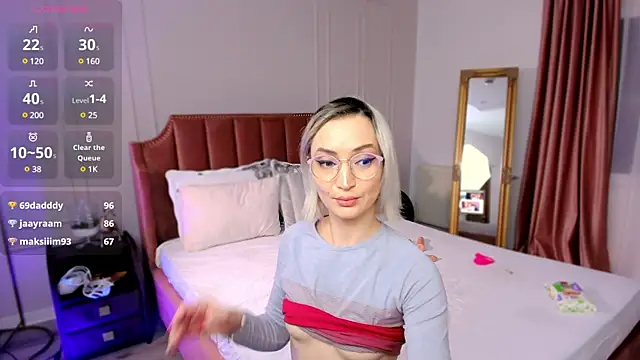 CharmingAnnie online show from January 6, 2025, 9:43 pm