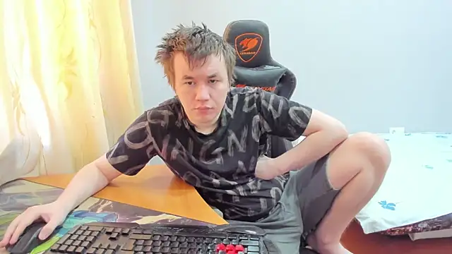 iliaskrislove online show from January 15, 2026, 7:24 am