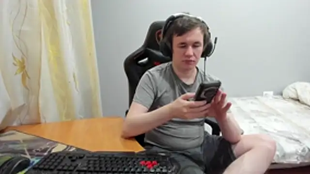 iliaskrislove online show from February 10, 2026, 4:11 pm