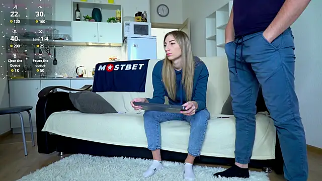 Snapshot of littlesweettifany chatting on December 12, 2024, 9:40 am littlesweettifany online show from December 12, 2024, 9:40 am