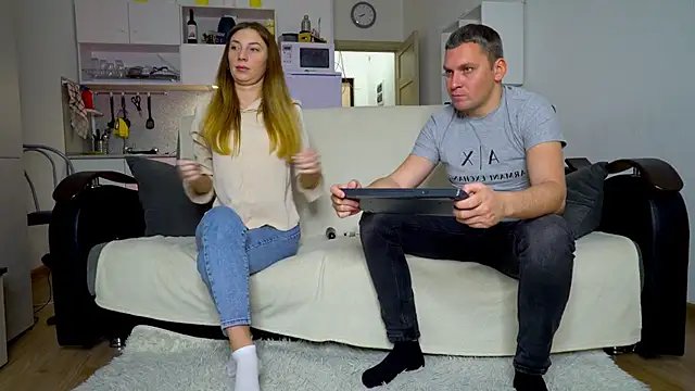 Snapshot of littlesweettifany chatting on November 5, 2025, 1:22 pm littlesweettifany online show from November 5, 2025, 1:22 pm