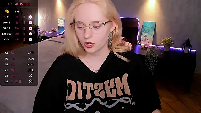 Aemilia  online show from February 4, 2025, 9:28 am