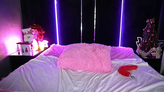 CozyMell online show from December 29, 2024, 5:54 pm