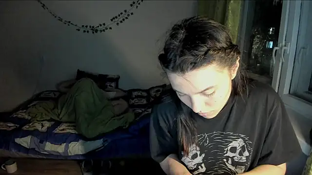 MashkaRay online show from April 2, 2026, 4:37 pm