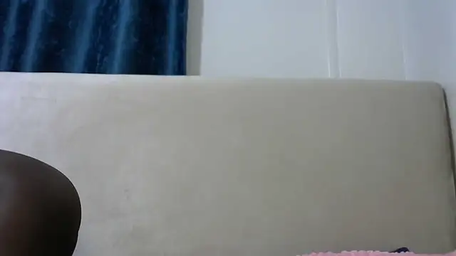 Latiffagodess online show from October 31, 2025, 5:30 am