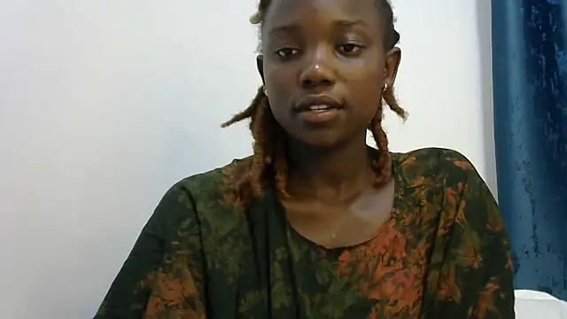 Latiffagodess online show from February 15, 2026, 11:19 am