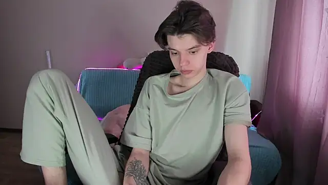 Liam sexy1 online show from March 20, 2025, 8:20 am