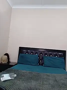 Sugartonguexx online show from March 12, 2026, 9:54 pm