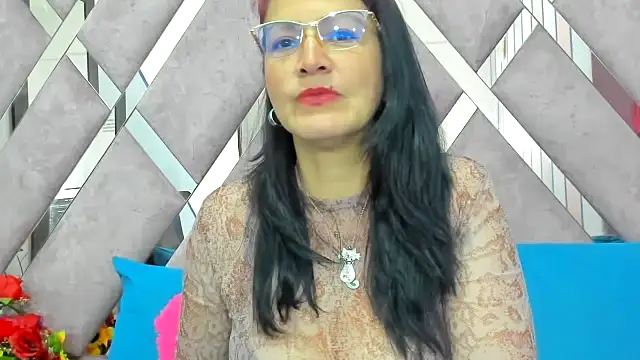 Mulan sexy01 online show from October 7, 2025, 7:33 pm