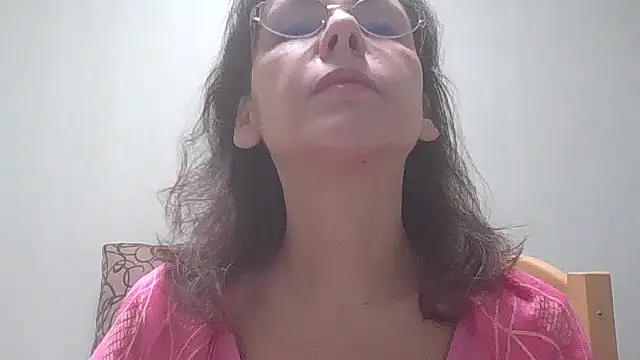 Snapshot of HollyJewel chatting on January 22, 2025, 4:44 pm HollyJewel online show from January 22, 2025, 4:44 pm