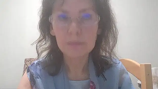 Snapshot of HollyJewel chatting on January 31, 2025, 8:22 pm HollyJewel online show from January 31, 2025, 8:22 pm