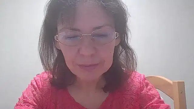 Snapshot of HollyJewel chatting on February 10, 2025, 4:25 pm HollyJewel online show from February 10, 2025, 4:25 pm