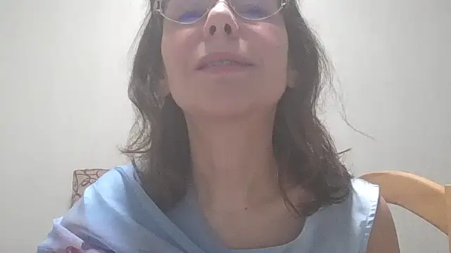 Snapshot of HollyJewel chatting on February 17, 2025, 8:36 pm HollyJewel online show from February 17, 2025, 8:36 pm