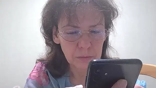 Snapshot of HollyJewel chatting on March 12, 2025, 4:46 pm HollyJewel online show from March 12, 2025, 4:46 pm