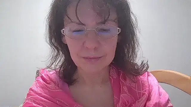 Snapshot of HollyJewel chatting on March 21, 2025, 7:46 pm HollyJewel online show from March 21, 2025, 7:46 pm