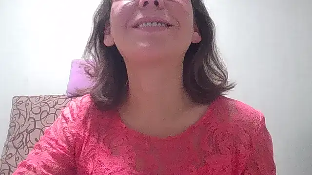 Snapshot of HollyJewel chatting on October 16, 2025, 5:25 pm HollyJewel online show from October 16, 2025, 5:25 pm