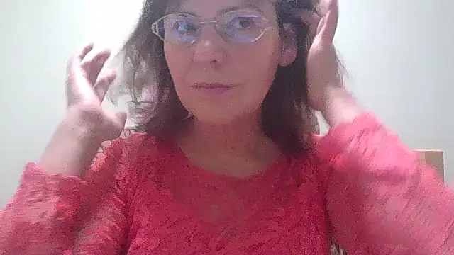 Snapshot of HollyJewel chatting on November 12, 2025, 5:13 pm HollyJewel online show from November 12, 2025, 5:13 pm