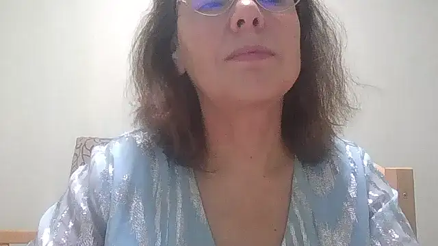 Snapshot of HollyJewel chatting on November 13, 2025, 4:39 pm HollyJewel online show from November 13, 2025, 4:39 pm