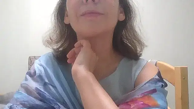 Snapshot of HollyJewel chatting on December 1, 2025, 3:39 pm HollyJewel online show from December 1, 2025, 3:39 pm