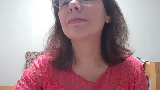 Snapshot of HollyJewel chatting on January 11, 2026, 5:40 pm HollyJewel online show from January 11, 2026, 5:40 pm