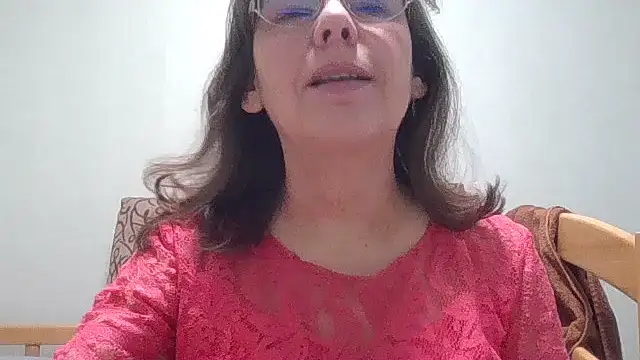 Snapshot of HollyJewel chatting on February 23, 2026, 1:41 pm HollyJewel online show from February 23, 2026, 1:41 pm