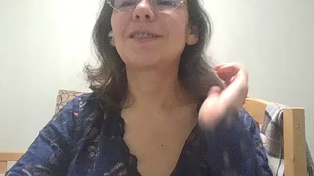 Snapshot of HollyJewel chatting on March 23, 2026, 5:17 pm HollyJewel online show from March 23, 2026, 5:17 pm