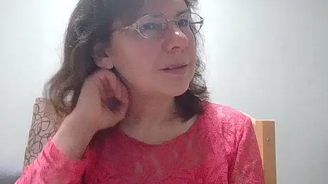 Snapshot of HollyJewel chatting on March 29, 2026, 5:02 pm HollyJewel online show from March 29, 2026, 5:02 pm