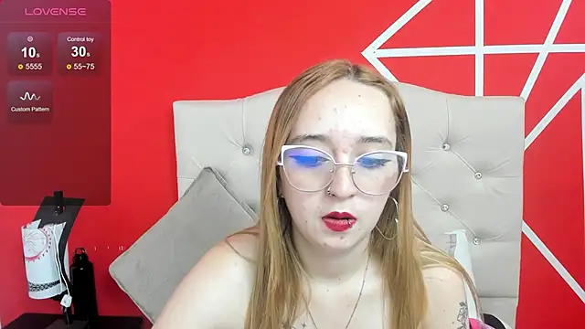 Snapshot of Liaroberts1 chatting on December 30, 2024, 6:16 pm Liaroberts1 online show from December 30, 2024, 6:16 pm