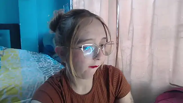 Snapshot of Liaroberts1 chatting on January 29, 2025, 12:13 pm Liaroberts1 online show from January 29, 2025, 12:13 pm