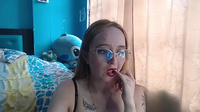 Snapshot of Liaroberts1 chatting on January 30, 2025, 6:10 pm Liaroberts1 online show from January 30, 2025, 6:10 pm