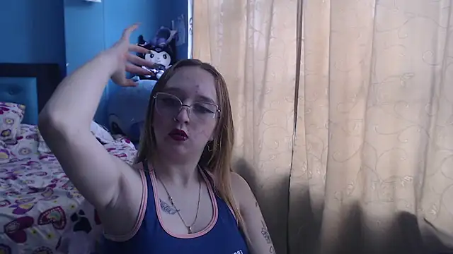 Snapshot of Liaroberts1 chatting on March 8, 2025, 3:13 pm Liaroberts1 online show from March 8, 2025, 3:13 pm