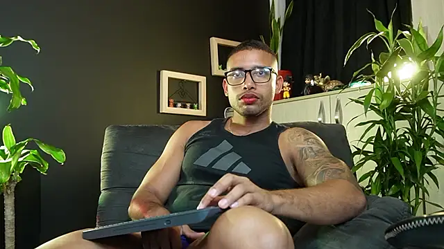 LincomAmith online show from March 24, 2026, 4:17 am