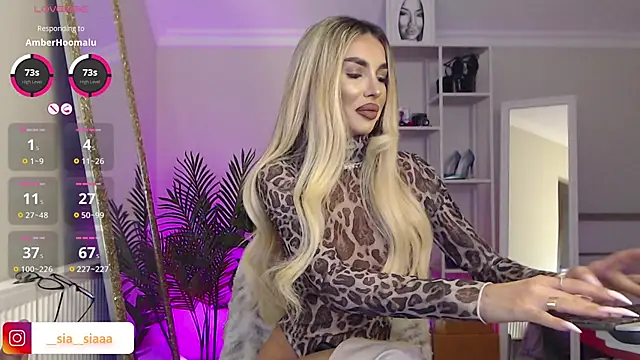 Snapshot of ArianaArianna chatting on April 16, 2026, 5:14 pm ArianaArianna online show from April 16, 2026, 5:14 pm
