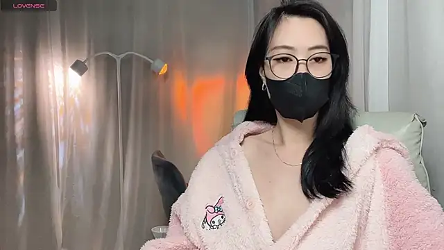 Snapshot of _minji_bae chatting on January 11, 2026, 6:02 pm minji bae online show from January 11, 2026, 6:02 pm