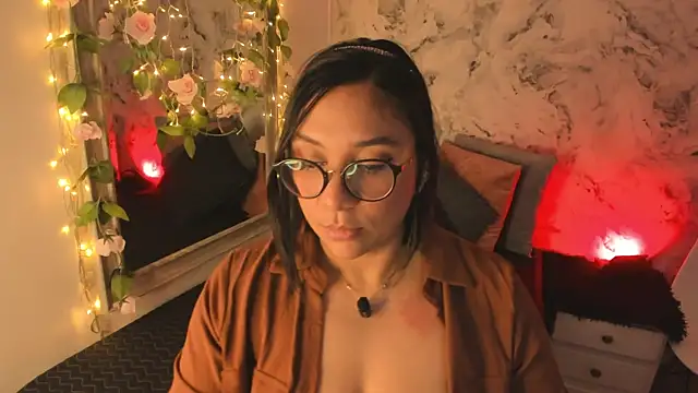 Bella desi  online show from June 7, 2026, 1:15 pm