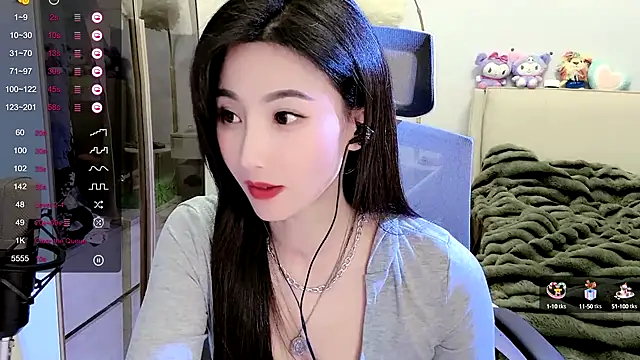 FeiFei-babe online show from February 4, 2025, 8:38 pm