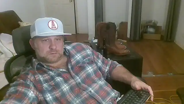 poundyouout69 online show from February 15, 2026, 1:13 am