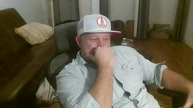 poundyouout69 online show from February 21, 2026, 4:35 am