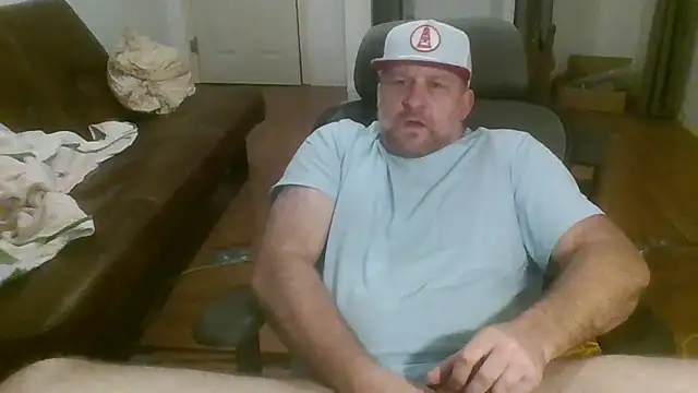 poundyouout69 online show from March 6, 2026, 6:32 am