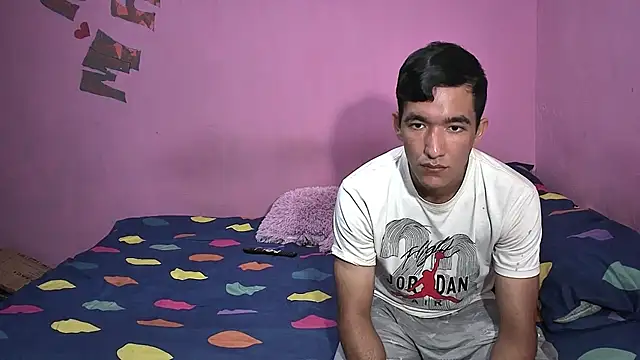 Sweetiefoxxx online show from November 8, 2025, 1:33 pm