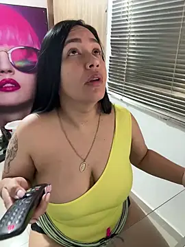 marta201 alfaro online show from March 1, 2025, 1:40 pm