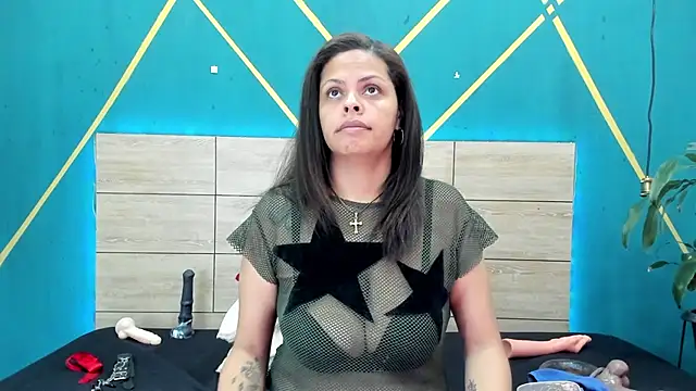 Luna smit08 online show from February 18, 2025, 7:09 pm