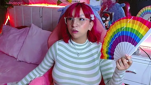 Littlerouse  online show from October 3, 2025, 5:04 am