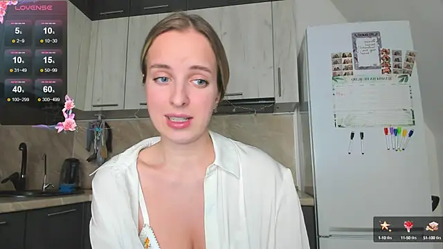 Snapshot of violet_blue_eyes chatting on December 18, 2024, 1:12 pm violet blue eyes online show from December 18, 2024, 1:12 pm