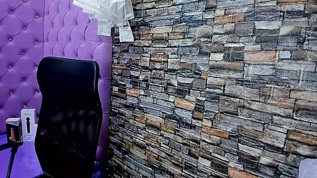 celeste blue69 online show from December 4, 2024, 2:20 am